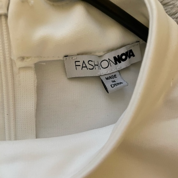 White mock neck bodysuit - Picture 3 of 4